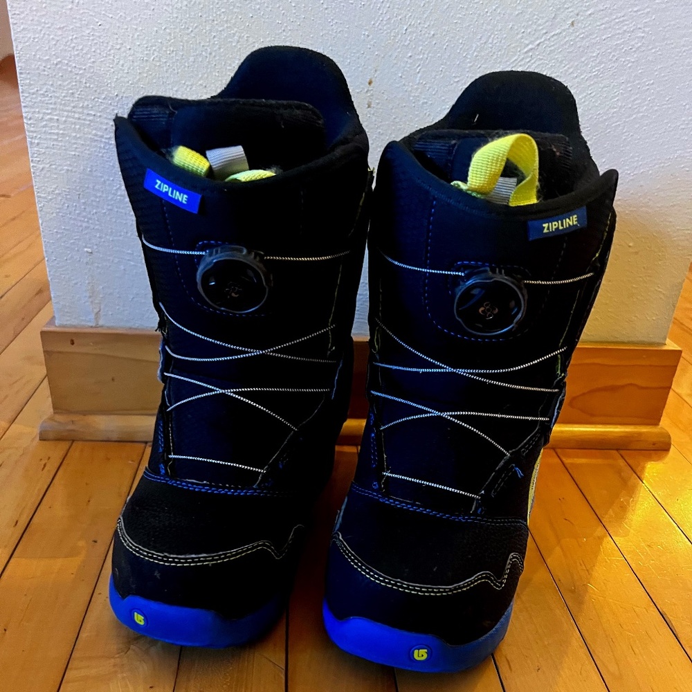 Burton youth Zipline BOA snowboard boots BIG KID SIZE 4.